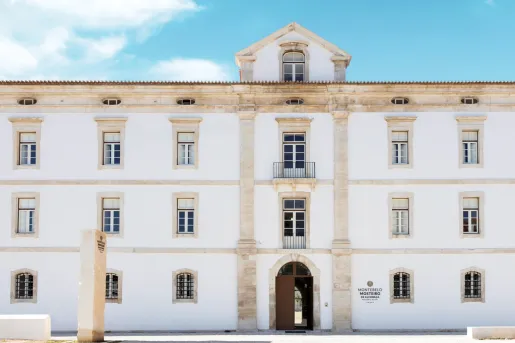 Front of the hotel Montebelo Mosteiro Alcobaca