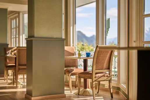 Indoor dining room with tables and woven tables