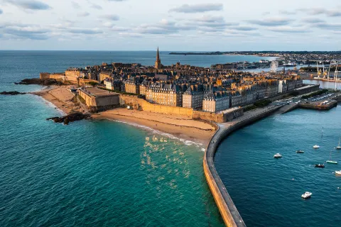 Rustic town on an island surrounded by the ocean