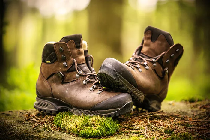 Lacing hiking boots for wide best sale feet