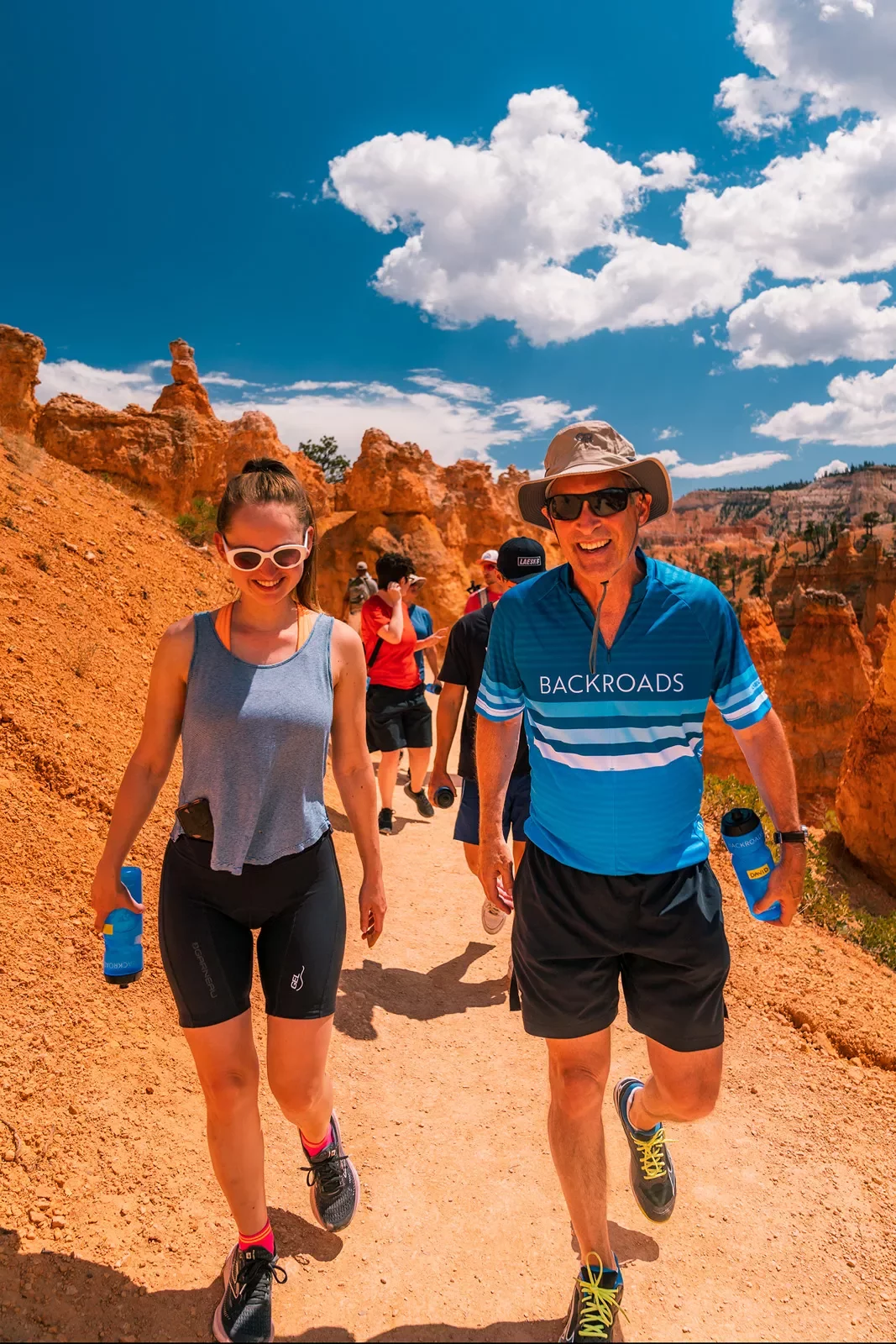 A father and daughter hiking in Bryce National Park