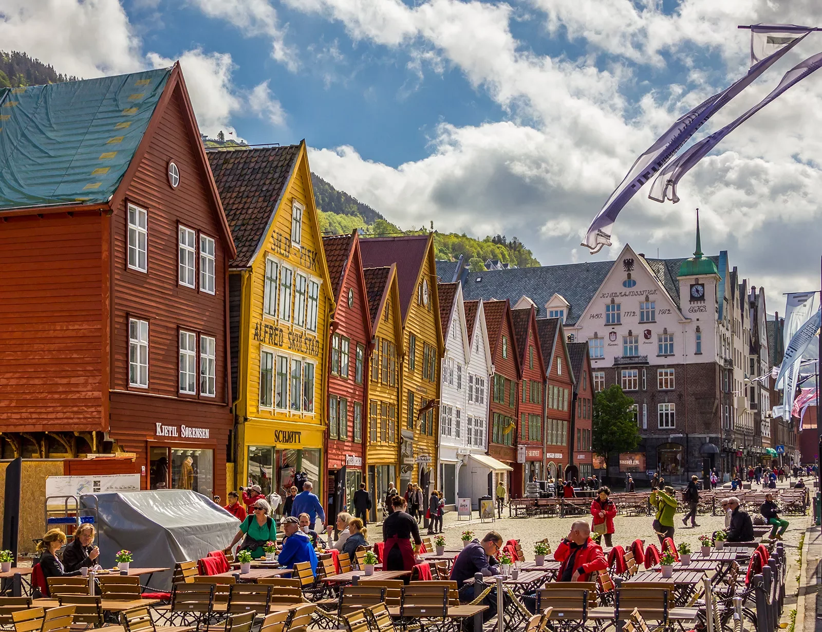 Outdoor Dining Town Daytime Norway