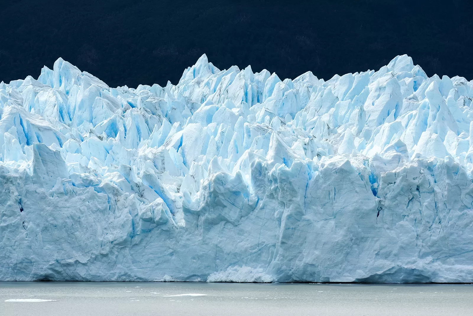 Wide shot of spike-topped glacier.