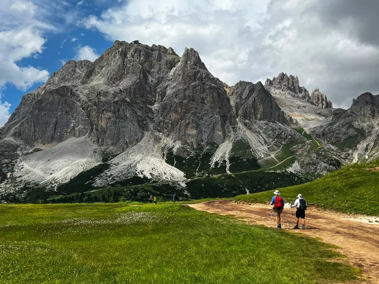 Backroads dolomites hiking store