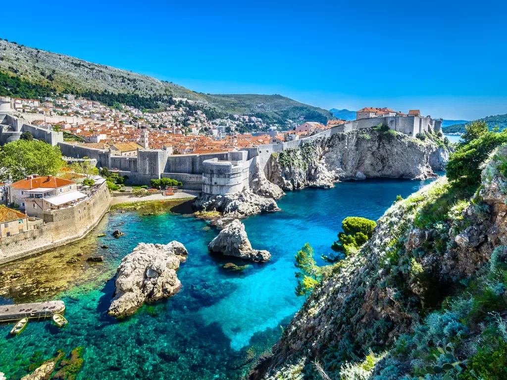  Wide shot of King's Landing, Dubrovnik. Coastal town.