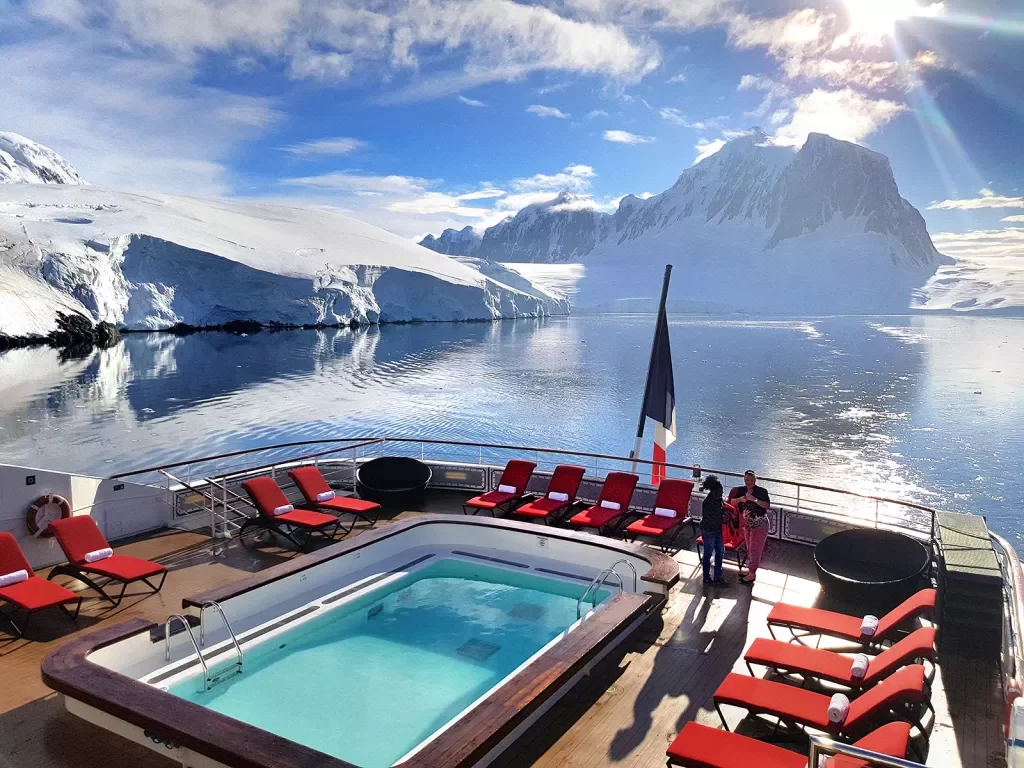 Cruise ship pool overlooking ice bergs in Antarctica