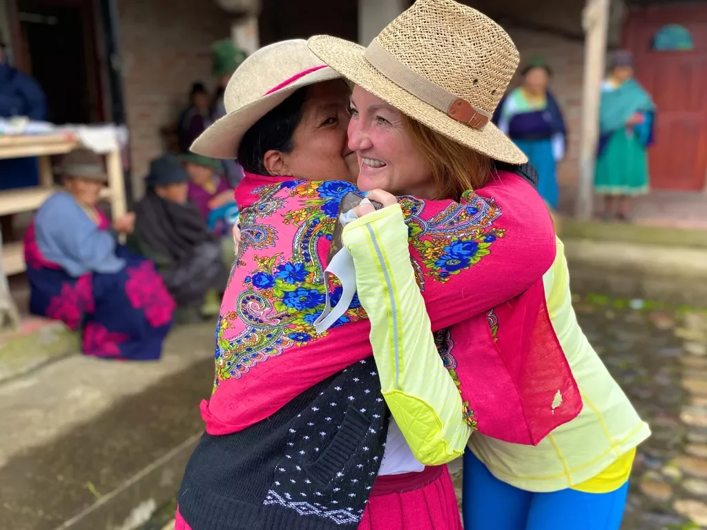 Hug Guest and Ecuadorian 