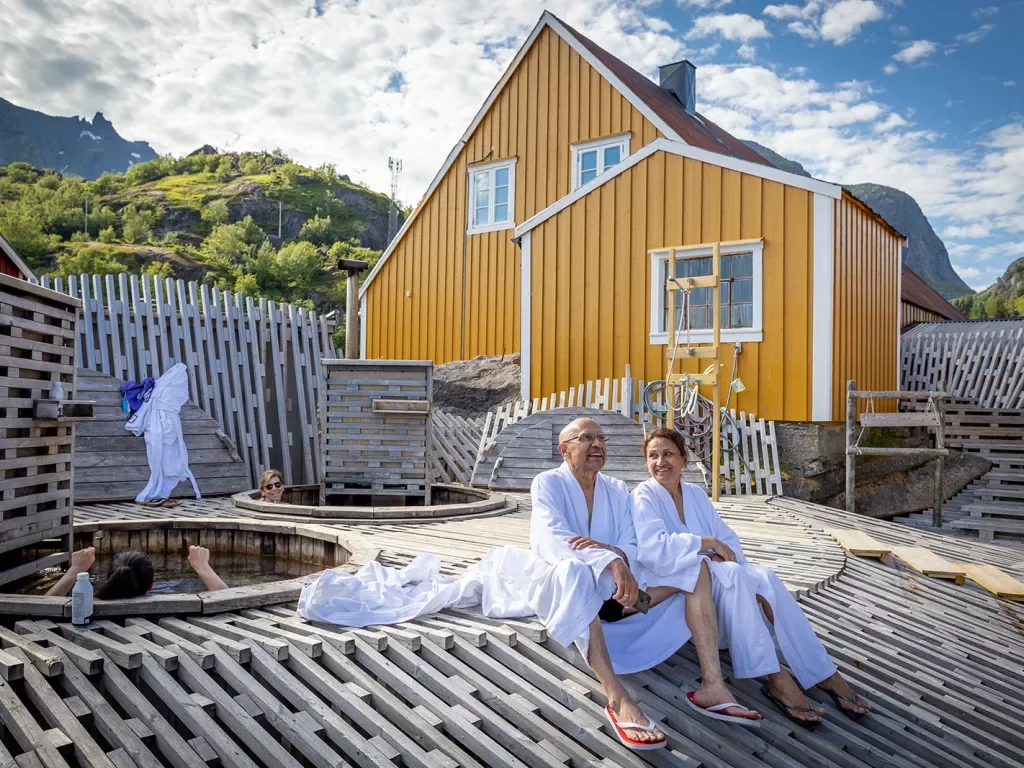 Hot Tubs Yellow House Norway 