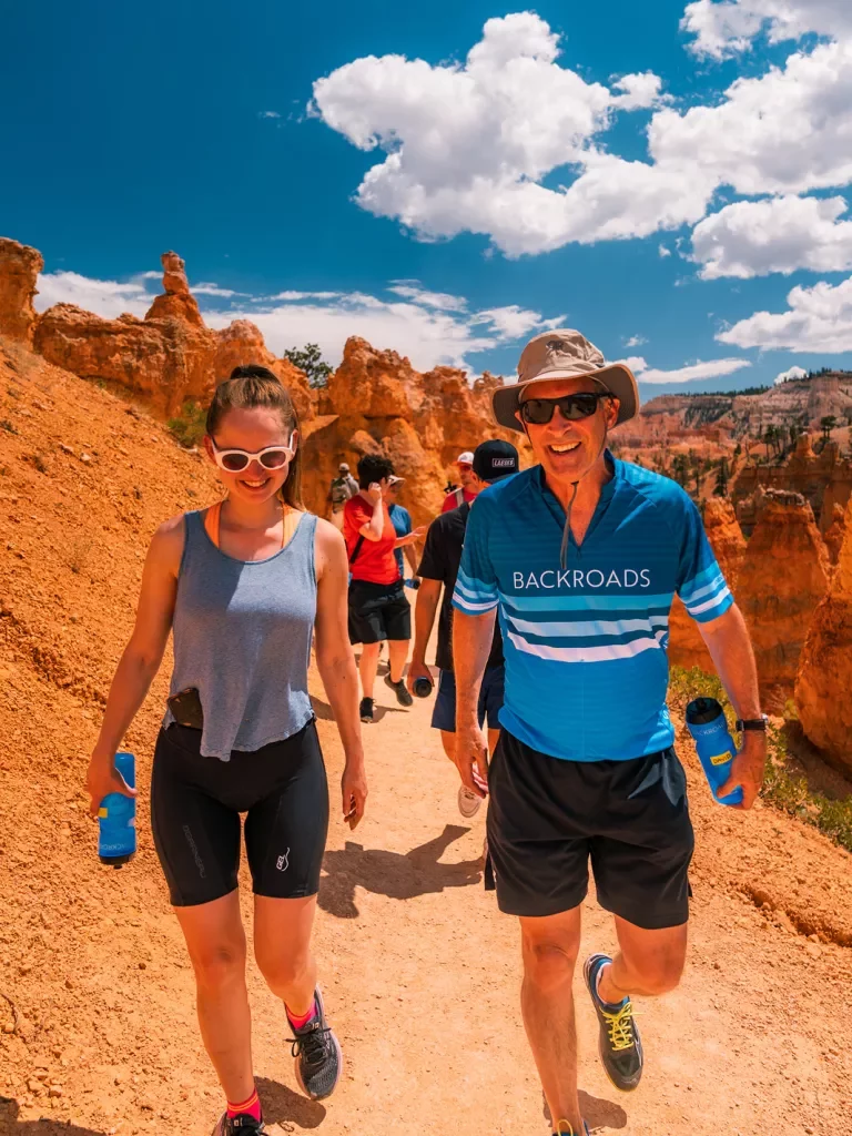 A father and daughter hiking in Bryce National Park